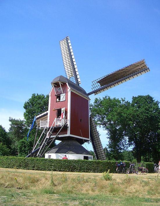 Broeckx makelaars presenteert Wonen in Bakel De geschiedenis van Bakel gaat terug naar 714 en daarmee is Bakel het oudste dorp van Brabant: ruim 1300 jaar!