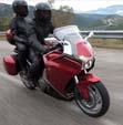 Mijn eerste ervaring met het motorrijden was al met Michel, die kwam me thuis ophalen met de moto, een Kawasaki 550. Ik was 16 jaar.