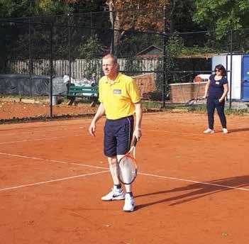 Door een enthousiaste groep vrijwilligers - onder aanvoering van Peter van Hout - en inclusief een professionele tennisleraar werden er onder andere oefeningen gedaan met het ballenkanon, werden er