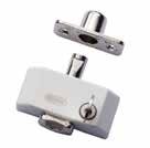 ASSA ABLOY ACTIE RAAMBESLAG NEMEF VEILIGHEIDSRAAMSLUITING AFSLUITBAAR 9005304461 Veiligheidsraamsluiting afsluitbaar 53PK/4 RS 9005304462 Veiligheidsraamsluiting afsluitbaar 53PK/4 LS NEMEF