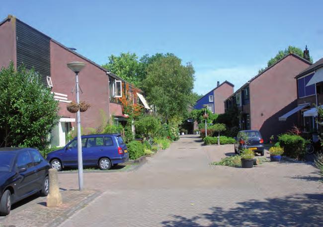 portiekflats van Reigersbos en Holendrecht. In Amsterdam-Noord begon midden jaren zeventig de bouw van Banne Buiksloot Noord.