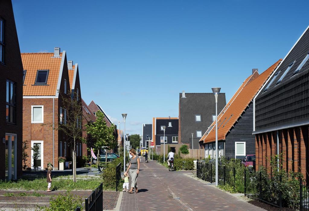 Referentieproject: De Bras Jan Klomp (Heren 5) en Coen Kampstra (FARO) waren betrokken bij de realisatie van De Bras, een dorpslandelijk woonmilieu in woonwijk Ypenburg bestaande uit een diversiteit