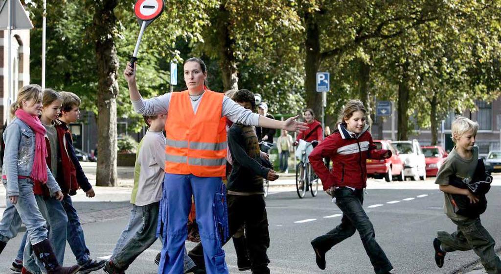 Het veilig maken en gebruiken van de schoolomgeving en van school-thuisroutes past hier doorgaans goed in. Ouders spelen een belangrijke rol bij het behalen van het Gronings Verkeersveiligheidslabel.