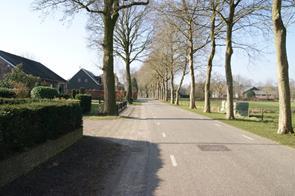 De Torenstraat gezien naar het zuiden Zicht op de kerk van Gassel in noordelijke richting 2.4.