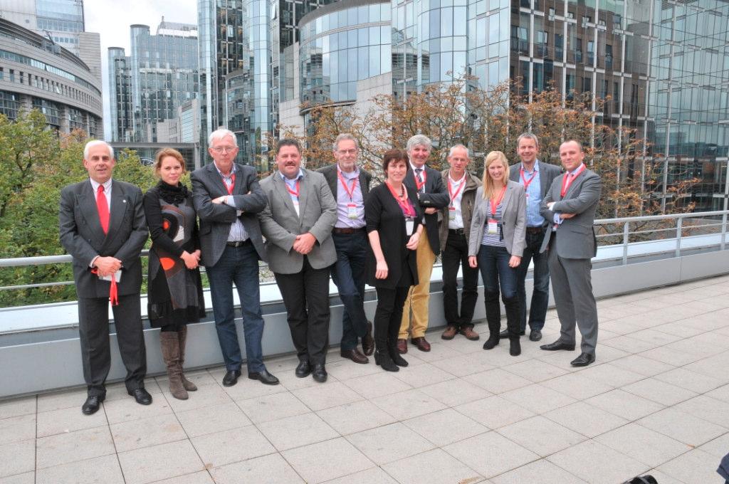 steden in Brussel. Ook een Twentse delegatie van raads- en collegeleden bezocht de Open Days. Het bezoek was georganiseerd door het lobbykantoor EU Office Twente.