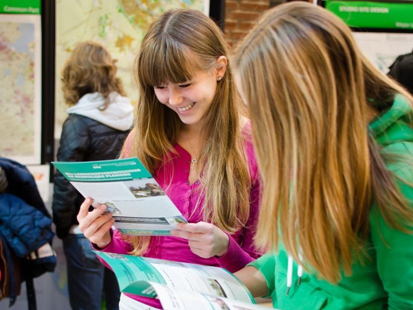 Geniet als student Volg gedisciplineerd de colleges, maak de opdrachten doe de tentamens