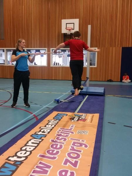 Sportdag SBO het Prinsenhof Een mooie sportdag op SBO het Prinsenhof en wat een talenten! Naast de meer traditionele sporten, heeft Team4talent vooral de show gestolen met Slackline.