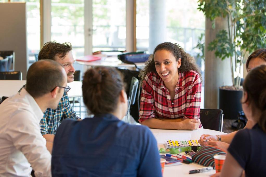 nl) # Het begint met een idee PROCESBEGELEIDERS AAN HET WOORD R4: Gezamenlijk leren, leren van