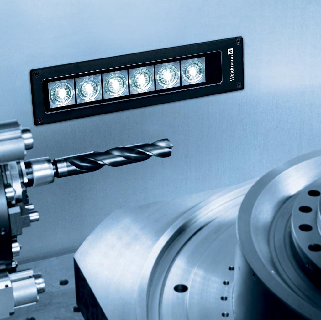 24 FLAT LED GENIAAL GEÏNTEGREERDE LED-TECHNOLOGIE Armaturen moeten wel klein en krachtig zijn om nog in de steeds compacter wordende machines te passen.