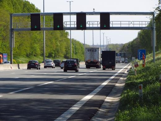 doorgaande rijstroken 3m stroomopwaarts van afrit Bertem Vanaf