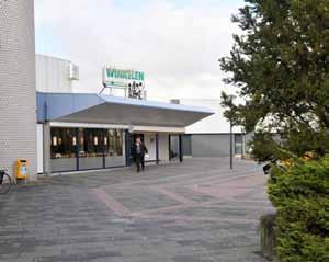 bovenbouw en zijn in beginsel voorzien van een plat dak de individuele winkel binnen een gebouw is deel van het geheel entreepartijen en terrassen binnen de hoofdlijnen van het geheel vormgeven als