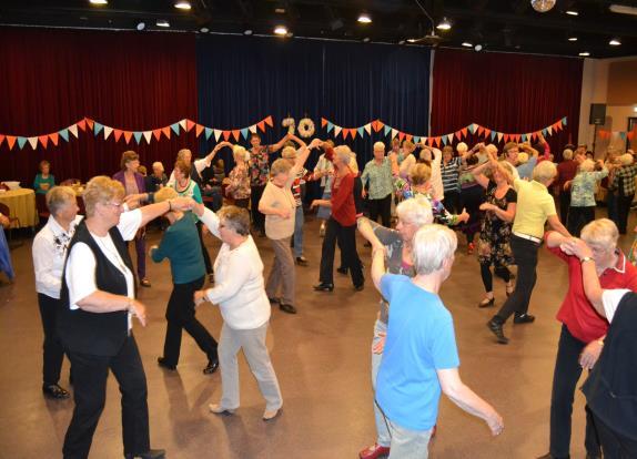 blijken voor al die jaren - met zoveel inzet - voor ons dansplezier. Dus werd er achter de schermen naarstig over nagedacht. En dan is het 22 oktober 2014. Van 14.00 tot 17.00 uur is het feest.