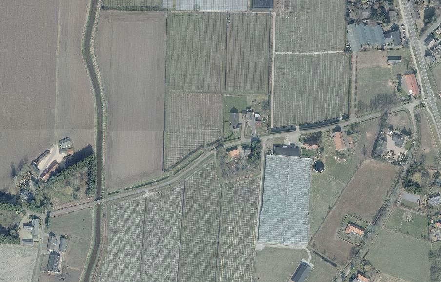 2. RUIMTELIJKE CONTEXT De planlocatie voor de oprichting van de woning ligt aan de weg Strubben, in het buitengebied van Roggel, gemeente Leudal.