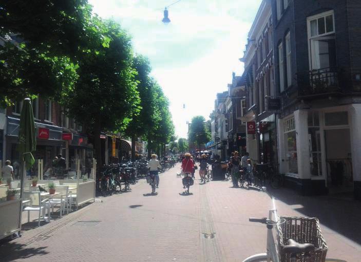 BINNENSTAD - KERKSTRAAT SCOORT EEN 6,51 SCHOON SCORE MOMENT: 6,0 SCHOON SCORE ALGEMEEN: 6,61,%,8% 0,5%,% 0% Staan er naar uw mening voldoende in dit winkelgebied?