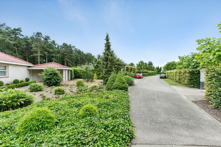 El Pinar 7, Maarheeze Op toplocatie in een besloten kleinschalige villawijk is deze woning gelegen, aan het einde van een doodlopend