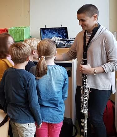 De opleiding: - Op dinsdagochtend 8 november bezochten een aantal muzikanten en docenten de basisschool.