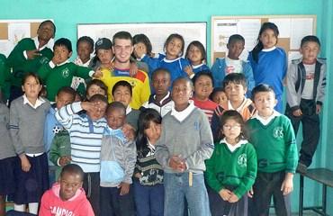 Lessen & Sociaal Project Volg taallessen en draag je steentje bij aan een sociaal project in Quito.