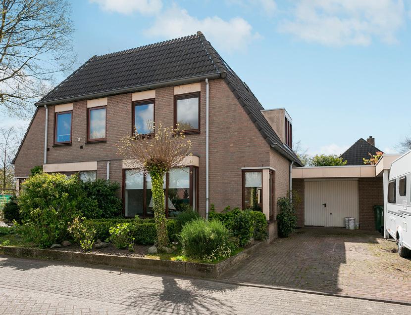 DE MOLENWIEK 6 VALKENSWAARD Bouwjaar: 1987 Inhoud woning: ca 418 m³