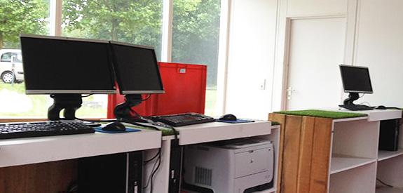 Onze workstations stonden ter beschikking voor de omwonenden om hun vragen, opmerkingen en klachten te kunnen behandelen.