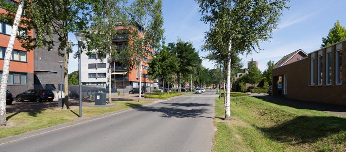 BIJZONDERHEDEN Veel lichtinval door hoekappartement; In alle rust gelegen appartementencomplex; Zeer compleet instapklaar appartement;