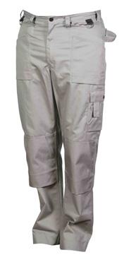 101 BARCELONA PROFESSIONELE WERKBROEK / PANTALON PROFESSIONEL 5 65% Polyester 35% Katoen (coton) Gewicht / Poids 300 gram/m² 42 44 46 48 50 52 54 56 58 60 62 3 naaldstikking, extra sterk 2 voorzakken