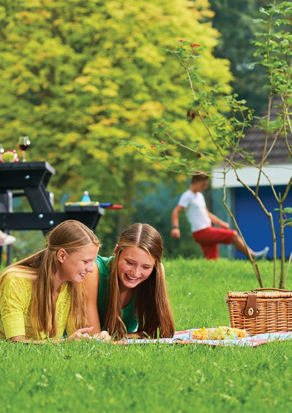 NOOIT MEER NAAR HUIS SCHOOLKAMP Walibi Holland is ook dé bestemming voor een spectaculair schoolkamp.