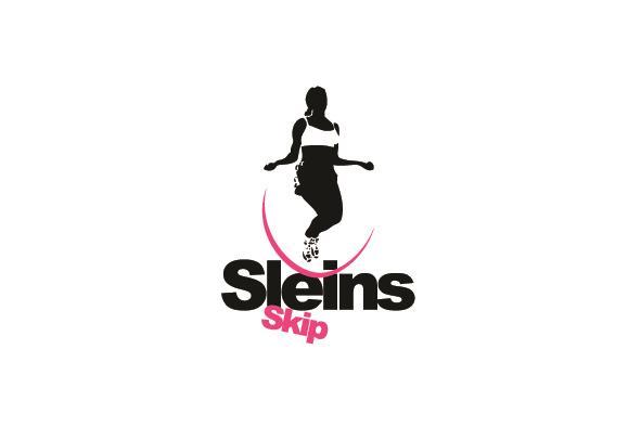 Sleins Skip Nieuwsbrief april 2015 Inleiding Beste ouders, Via deze weg informeren we ouders en skippers over het reilen en zeilen in onze club.