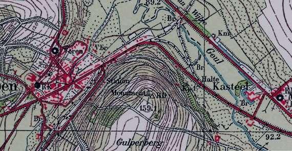 Gulpen en het plangebied en omgeving rond 1937 Het plangebied ligt aan de knik van de oude straatweg, die van Maastricht naar Aken loopt.