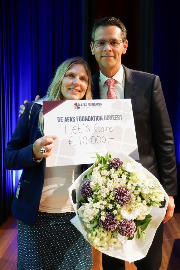 Vorig jaar (2016) hebben wij een aantal fondsen om langdurige steun gevraagd, zodat we niet elk jaar dezelfde of een nieuwe aanvraag hoeven doen en we meer zekerheid hebben voor de continuering van