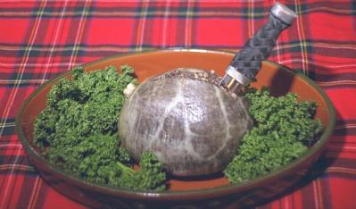 HAGGISROOF (STEALING THE HAGGIS) Haggis is een typisch Schots gerecht. Het werd al door de oude Kelten gegeten.