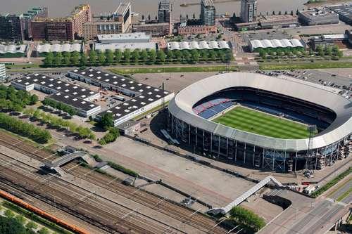 nl Te Huur Olympiaweg 42-B - 44-B Rotterdam naast stadion De Kuip bedrijfsruimte met verkoopfunctie 3077 AL Rotterdam, Zuid-Holland Omschrijving pand: Te Huur Olympiaweg 42-B - 44-B te Rotterdam pal