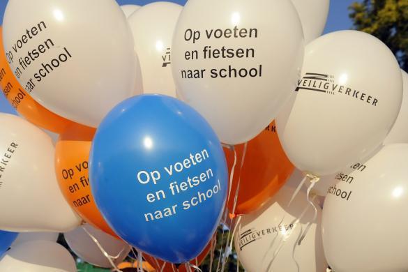 Nieuws van de groepen Betalingsherinnering schoolreis! Op donderdag 8 juni gaan we met alle groepen naar Toverland. Tot op heden hebben wij een aantal betalingen nog niet ontvangen. Wat kost het?