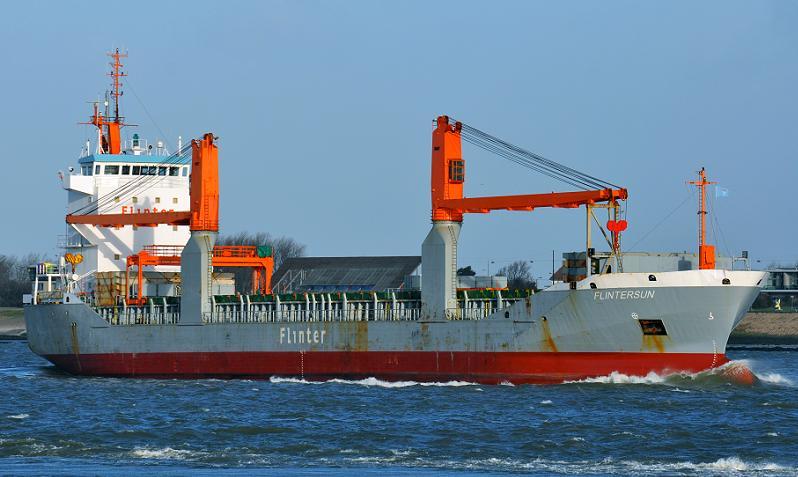 , Delfzijl, in beheer bij Wagenborg Shipping B.V., roepsein PBMH, 2e in serie van 9 ijsklasse 1A versterkte 14.600 tonners, 154,60 x 17,20 x 11,55 x 8,300 meter, 475 TEU, 4.