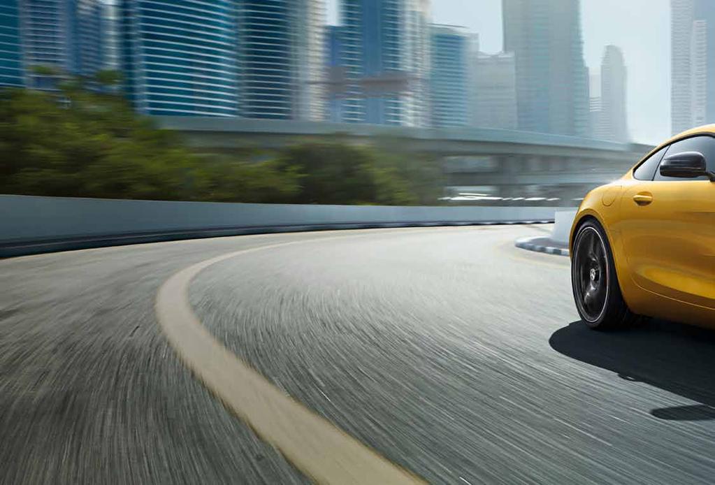 12 Performance tot de grens. De Mercedes-AMG GT S werd gebouwd om het gevoel van een sportwagen in al zijn puurheid te kunnen beleven.
