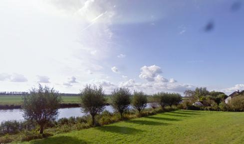 Steenbergse Vliet ter hoogte van Vlietdijk Steenbergse Vliet t.h.v. Steenbergse Haven In het gebied wordt in principe gekozen voor de natuur- en landschapsontwikkeling in samenhang met de ontwikkeling van toerisme en recreatie.