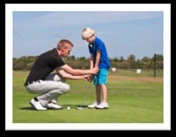 Jong en oud kunnen tegen een speciaal tarief in een uur op een leuke en leerzame manier kennismaken met de golfsport. U leert wat golf inhoud en de eerste basistechnieken worden doorgenomen.
