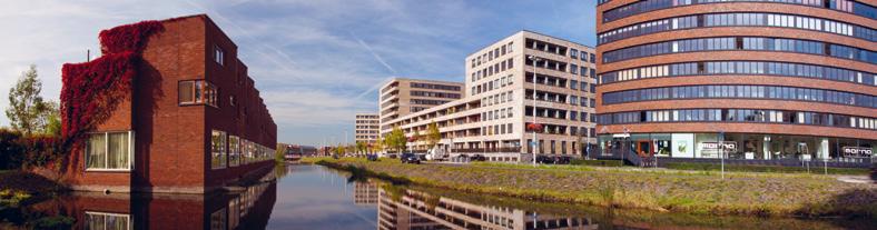 Wijken Wijk Leidsche Rijn Leidsche Rijn Utrecht 2008 2012 2012 Bevolking & wonen aantal inwoners 1 21.679 27.763 322.000 aantal woningen 1,4 8.355 10.824 144.542 De wijk Leidsche Rijn is met 27.