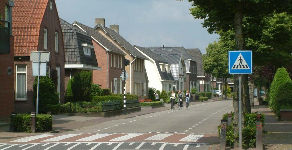 49 Noord-Brabant, gemeente Bernheze Bernheze, wijken Heeswijk-dinter en Loosbroek Heeswijk-Dinther en Loosbroek Wijkschets De gemeente Bernheze heeft 29.690 inwoners.