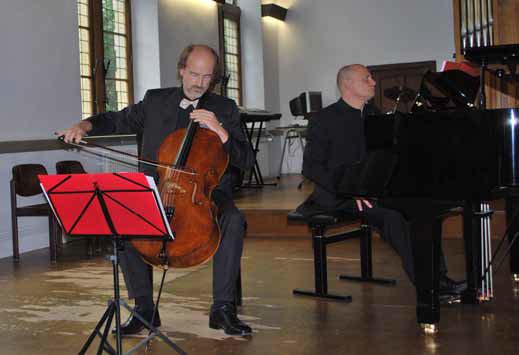 In 2010 verscheen bij Naxos in Amerika hun integrale opname van de duo s voor cello en viool van de Halse cellist Servais.