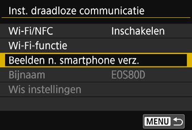 Opnamen naar een smartphone versturen 94 3 4 Houd een smartphone tegen de camera. Houd het symbool p op de smartphone tegen hetzelfde symbool op de camera.