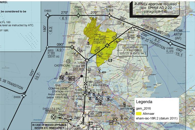 De reden hiervoor is dat de Luchtverkeersleiding Nederland (LVNL) op basis van aangescherpte veiligheidsopvattingen heeft geconcludeerd dat de separatieafstanden op de vaste routes met de beschikbare