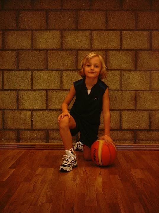 Shot van ver Naam: Sander Vanheyst Leeftijd: 7 jaar School: Sint-Martinus Hoe lang speel je al basket bij Orly?