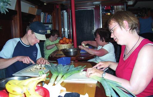 SGK Zeilvakantie Actieve zeilweek voor de watersportliefhebber Nieuw in ons reisaanbod in samenwerking met SailWise Beleef het avontuur op de stoere tweemastklipper Lutgerdina Tijdens deze