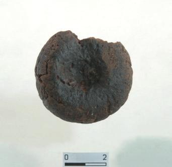 7.3 Vondsten Tijdens het inventariserend veldonderzoek zijn er 39 vondstnummers uitgedeeld aan 347 fragmenten (9273,7 gram). Twee fragmenten metaal zijn met de metaaldetector gevonden in de stort.