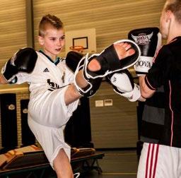 1 ste -6-3 de middelbaar leerjaar Kickboks woensdagnamiddag van 17.30 tot 19 uur Wijkcentrum De Kring Elke woensdagnamiddag van 17.