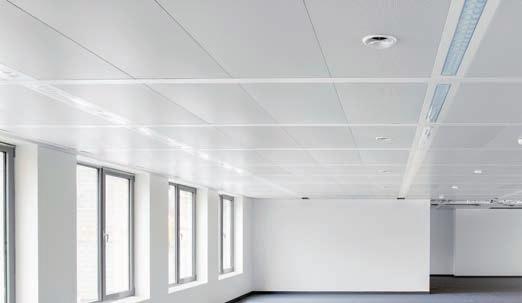Brede panelen voor uw hedendaags plafond De brede, lineaire XL-panelen passen zowel in modulaire als in niet-modulaire gebouwen.