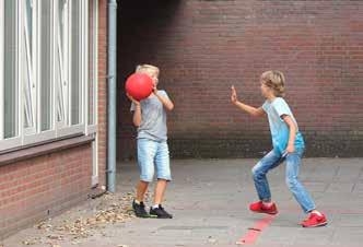 3.3 Een christelijke basisschool, wat betekent dat? De meeste kinderen op onze school komen uit nietgelovige gezinnen maar uiteraard heeft elk gezin zijn eigen levensbeschouwing.