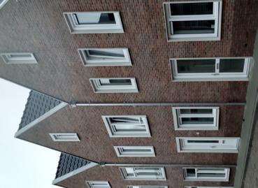 Het appartement is onderdeel van een appartementencomplex in de wijk Nieuwveense Landen.