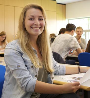 Werkgevers SCHOLENGROEP KATHOLIEK ONDERWIJS FLEVOLAND EN VELUWE Scholengroep Katholiek Onderwijs Flevoland en Veluwe (SKO) bestuurt 28 basisscholen met ca. 6.800 leerlingen en ca.