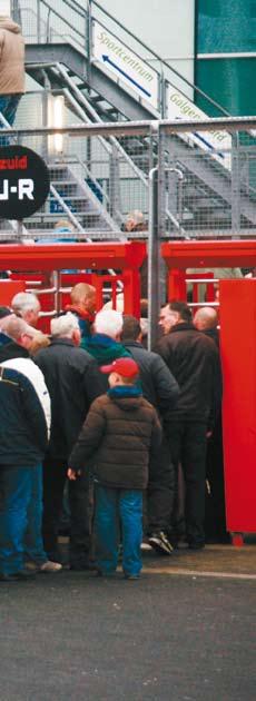 Aan het supportersproject Helden rond de Velden, waarmee Leeuwarden probeert te voorkomen dat jonge voetbalfans in hooligans veranderen, komt in 2009 in ieder geval een einde.